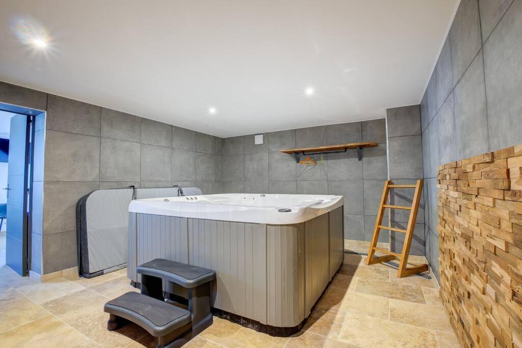 Villa Combe Jolie Clim, Piscine & Jacuzzi Saint-Vincent-de-Cosse Exterior foto